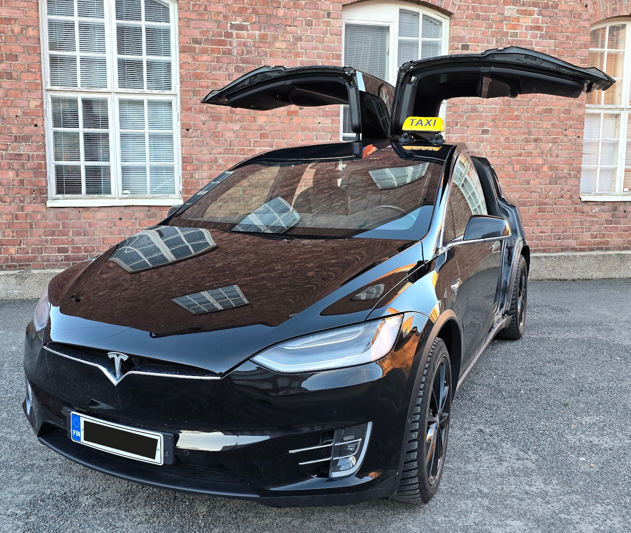 Tesla Model X taksi